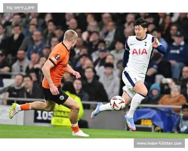 迪尼为埃基蒂克发声批评脱衣庆祝黄牌规则引热议